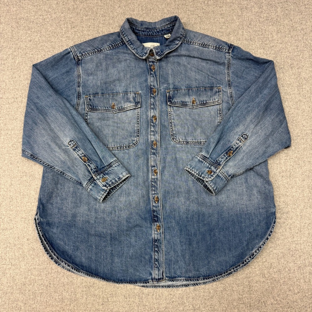 Universal Thread | Denim Button Down Shirt | XXL | Blue | Oversized Cotton Top